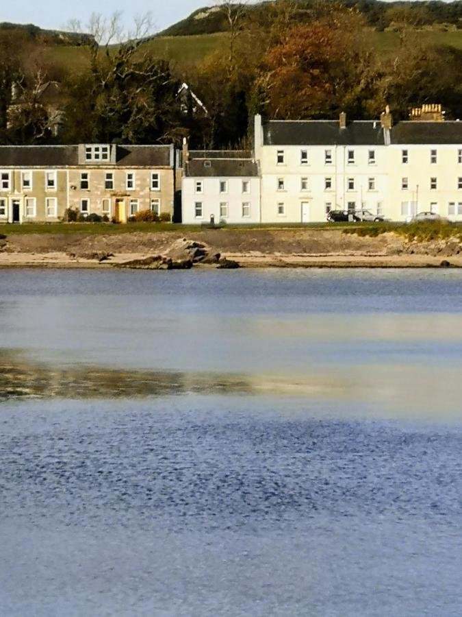 Beside The Bay Lägenhet Millport Exteriör bild